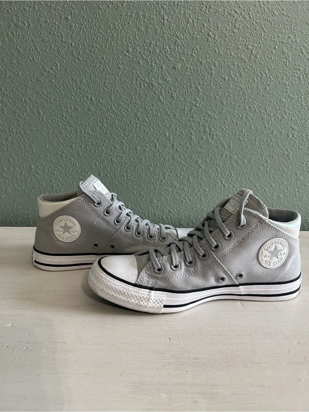 Converse All Star Madison Mid Top Sneakers - Silver/Gray Women’s Size 9